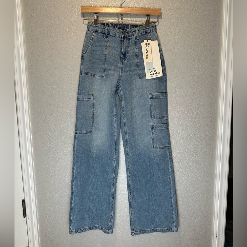 No Boundaries Women's Light Blue Wide Leg Jeans in Size 00 (XXS) NWT